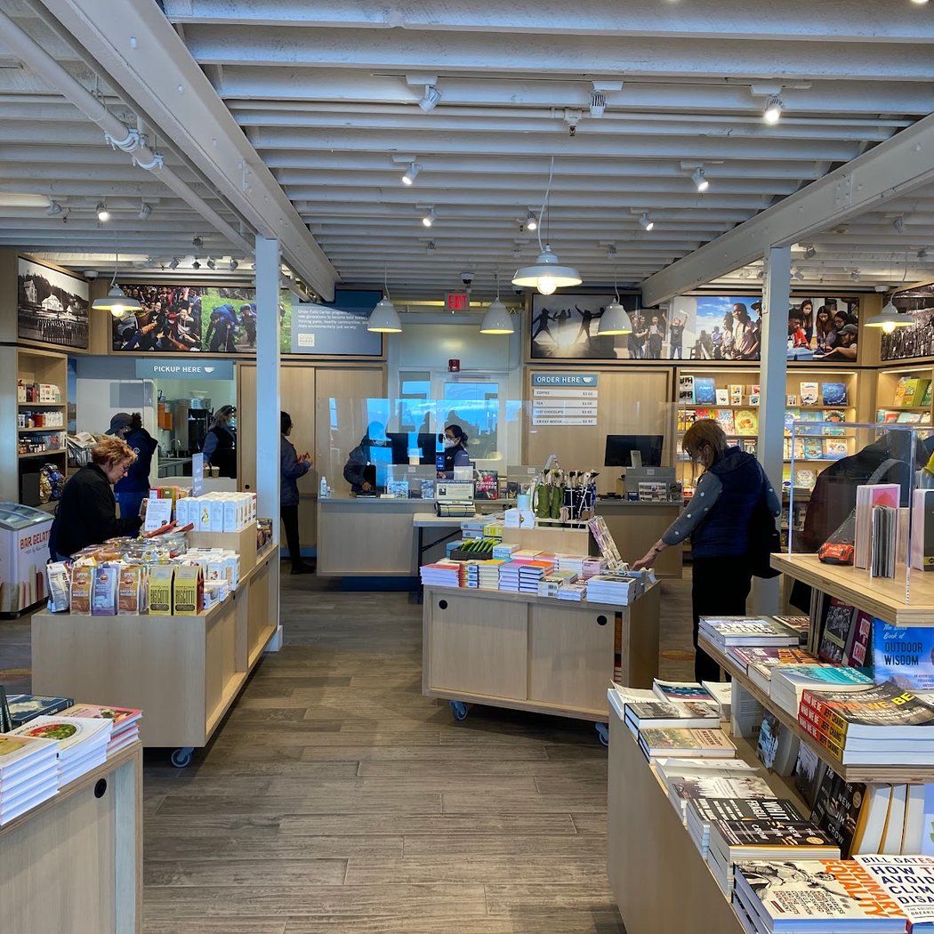 Warming Hut Park Store 4
